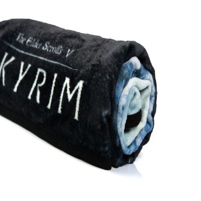 The Elder Scrolls Skyrim Video Game Fleece Throw Blanket  60 x 45 Inches Image 1