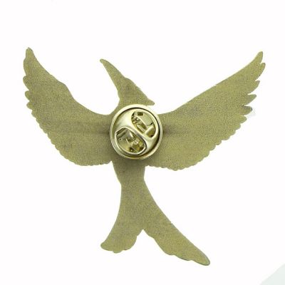 The Hunger Games Part 2 Gold Mockingjay Pin Image 1