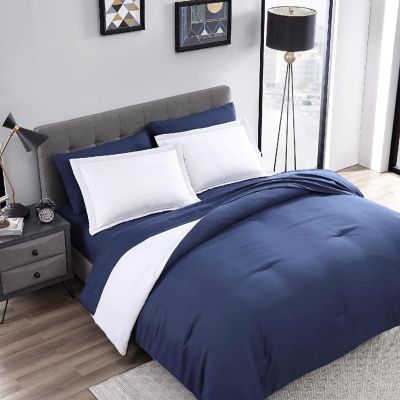 The Nesting Company Chestnut Reversible Bed in a bag Bedding Collection in Queen 7 Piece Comforter and Sheet Set in White and Navy Queen Image 1