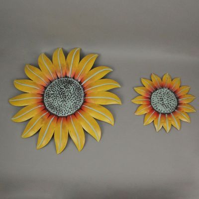 Things2Die4 Set of 2 Hand Painted Metal Sunflower Wall Sculptures 10, 18 Inches Image 1