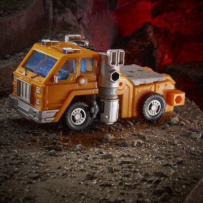 Transformers Generations War For Cybertron Kingdom Action Figure  Huffer Image 2