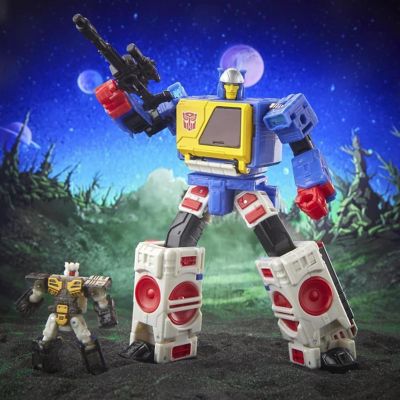 Transformers Legacy Evolution Action Figures  Twincast and Autobot Rewind Image 3