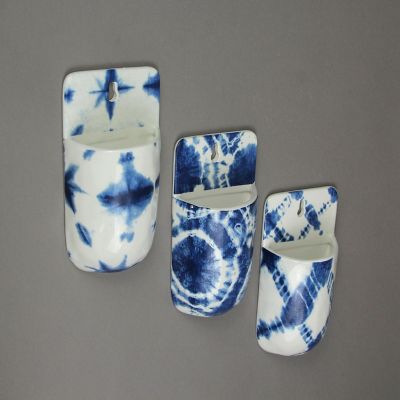 Transpac Set of 3 Blue and White Shibori Style Dyed Ceramic Wall Pocket Hangings Boho D&#233;cor Image 2