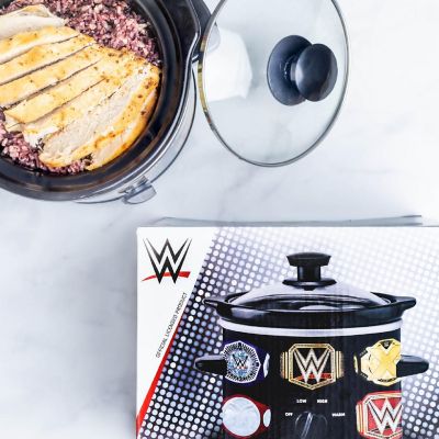 Uncanny Brands WWE Championship Belt 2 QT Slow Cooker- Removable Ceramic Insert Bowl Image 1