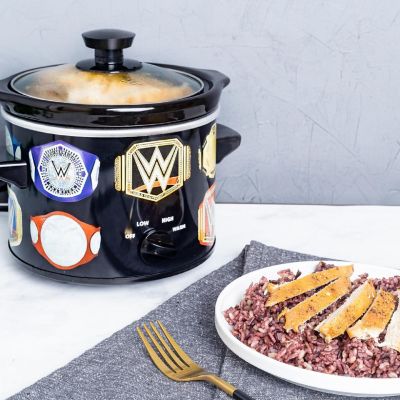 Uncanny Brands WWE Championship Belt 2 QT Slow Cooker- Removable Ceramic Insert Bowl Image 3