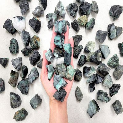 Vinacrystals 2 LBS Raw Emerald Crystals from Brazil Image 1
