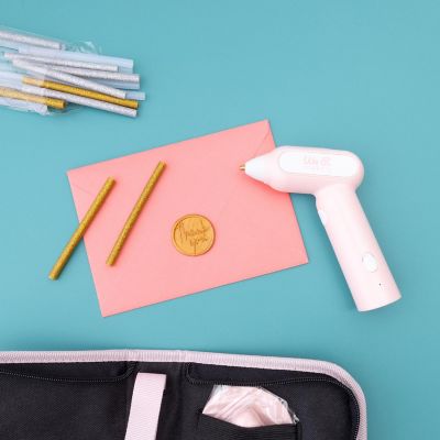 We R Makers Creative Flow Glue Gun Kit-Pink Image 3