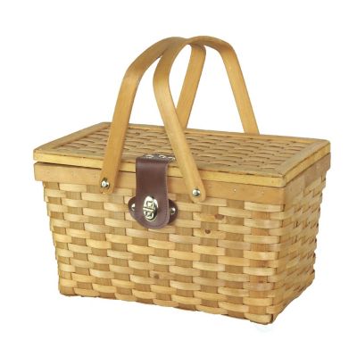 Wickerwise Gingham Lined Woodchip Picnic Basket With Lid and Movable Handles Image 2
