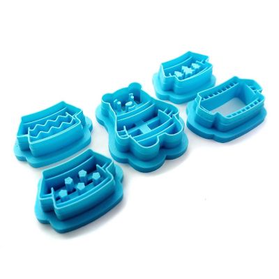 Winter Bear with Sweaters Clay Cutters, 5 pcs Image 2