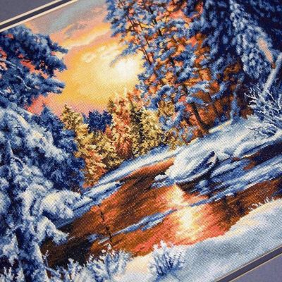 Winter Landscape B477L Counted Cross-Stitch Kit Image 2