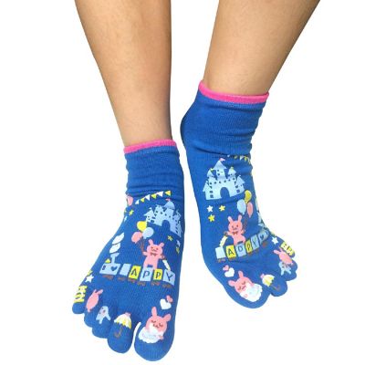 Wrapables Amusement Park Five Finger Cartoon Socks Five Toe Socks Set of 3, Black/Red/Grey Image 2