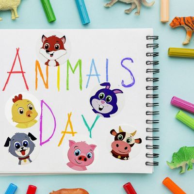 Wrapables Animal Sticker Roll (500pcs), Farm Image 3