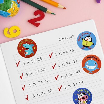 Wrapables Animal Sticker Roll (500pcs), Inspirational Image 3