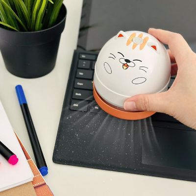 Wrapables Mini Portable USB Desktop Vacuum, Orange Cat Image 3