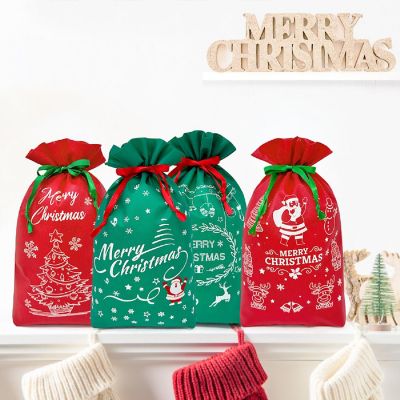 Wrapables Red & Green Christmas Holiday Drawstring Gift Bags (Set of 8) Image 3