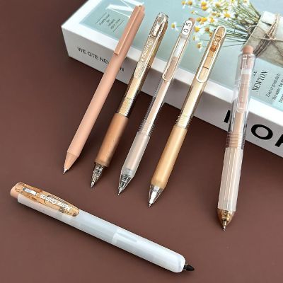 Wrapables Retractable Rollerball Pens and Highlighter Set, 0.5mm Black Gel Ink Pens (Set of 6), Brown Image 3