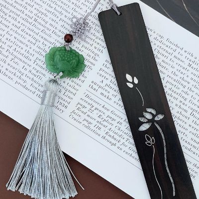 Wrapables Sandalwood Bookmark with Pendant Tassel, Water Lily Image 2