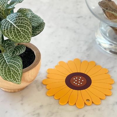 Wrapables Sunflower Coasters, Trivet Mats, Pot Holders (Set of 2), Medium Image 3