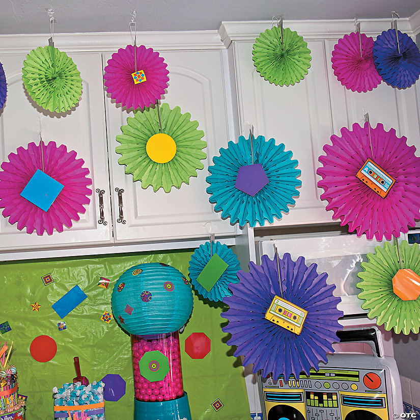 80&#8217;s Decorated Fans & Lanterns Idea Image Thumbnail