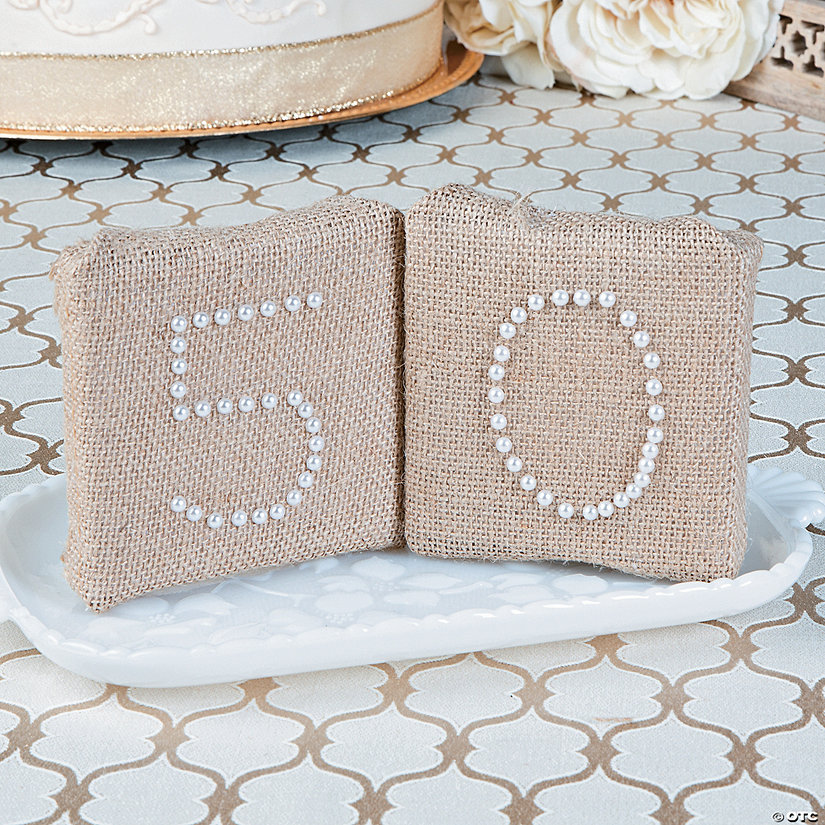 DIY Anniversary Table Decoration Idea