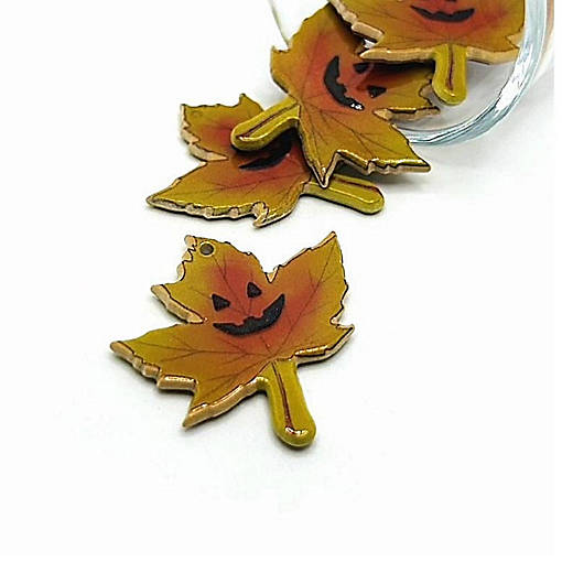 4 Pcs Halloween Maple Leaf Charms