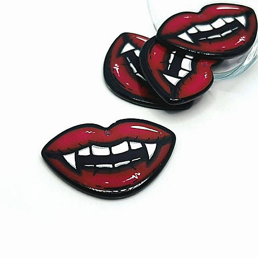 4 Pcs Large Vampire Teeth Pendants