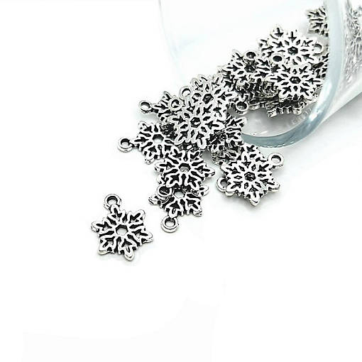 4 Pcs Silver Snowflake Christmas charms