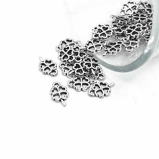 50 Pcs Tiny Lucky Clover Charms