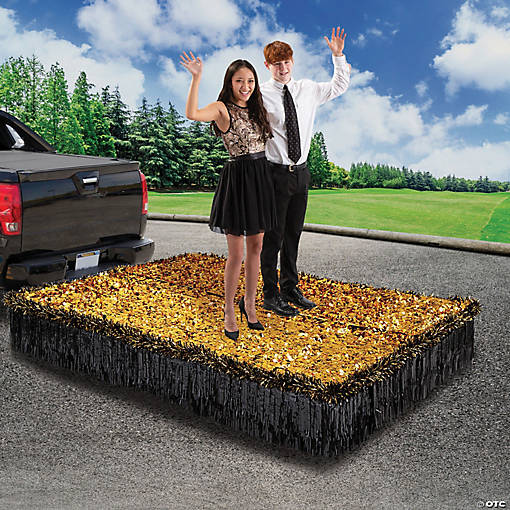 Black &amp; Gold Parade Float Decorating Kit - 8 Pc.