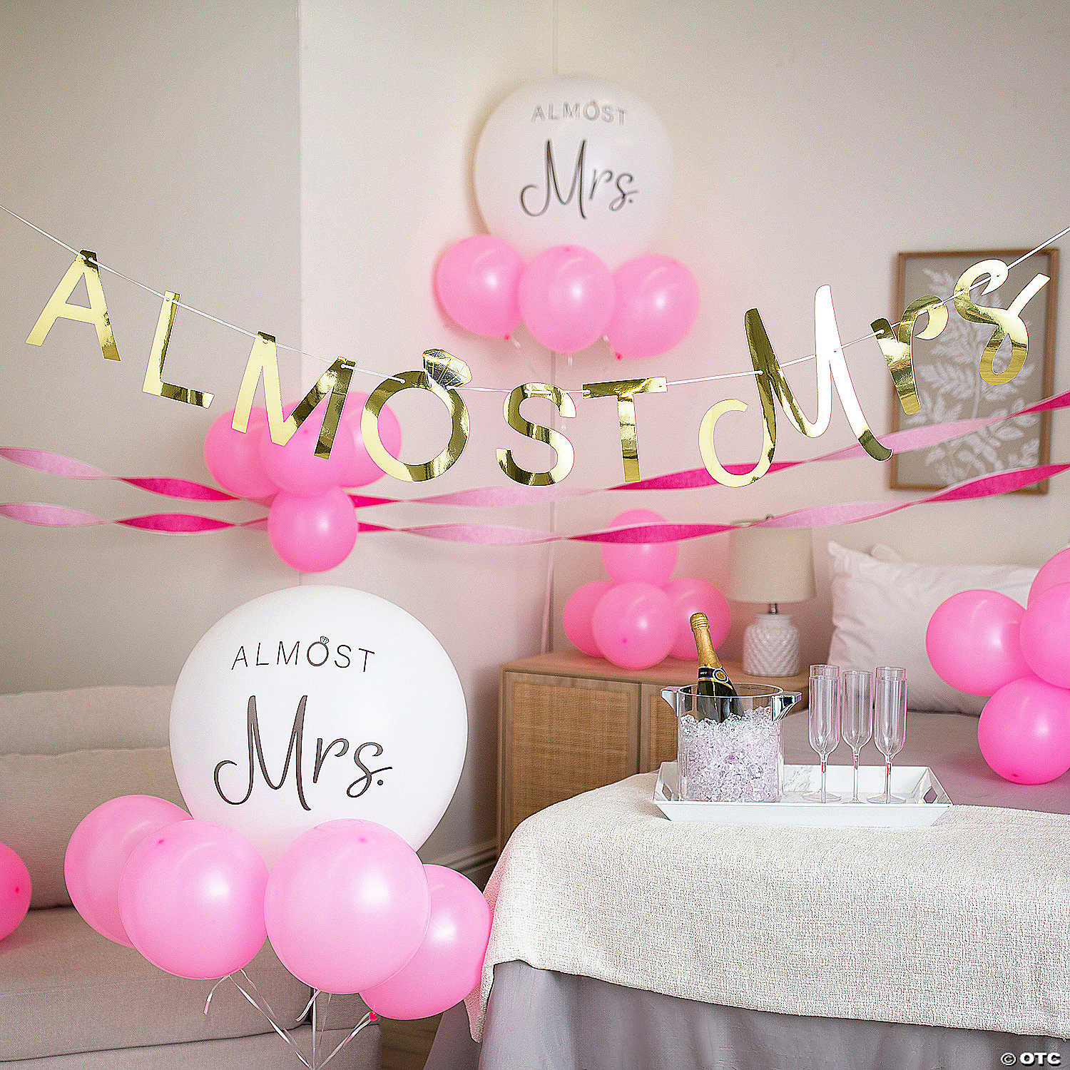 Bachelorette Party Hotel Decorating Kit | Fun Express