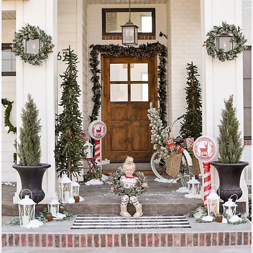 2021 Christmas Decorations Holiday Decor Oriental Trading Company - White House Outside Christmas Decorations 2020