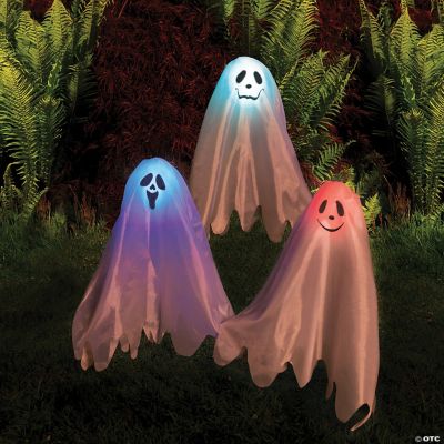 Featured Image for GHOSTS ON POSTS COLOR CHANGING
