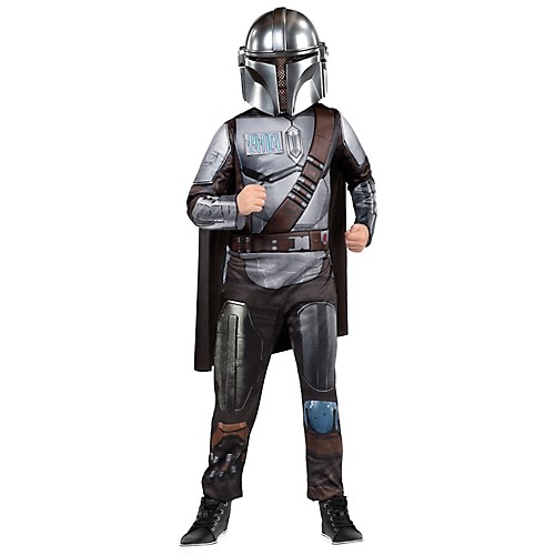 Featured Image for The Mandalorian Light-Up Costume