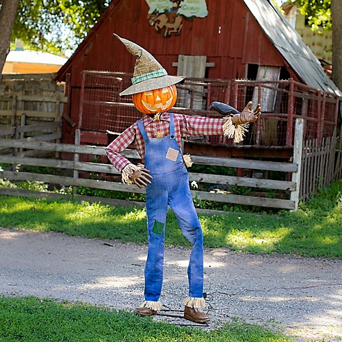 Featured Image for Animated Whimsical Scarecrow