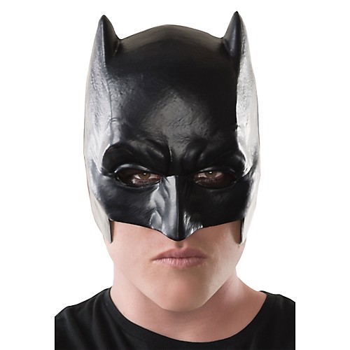 Featured Image for Batman Half Mask – Dawn of Justice